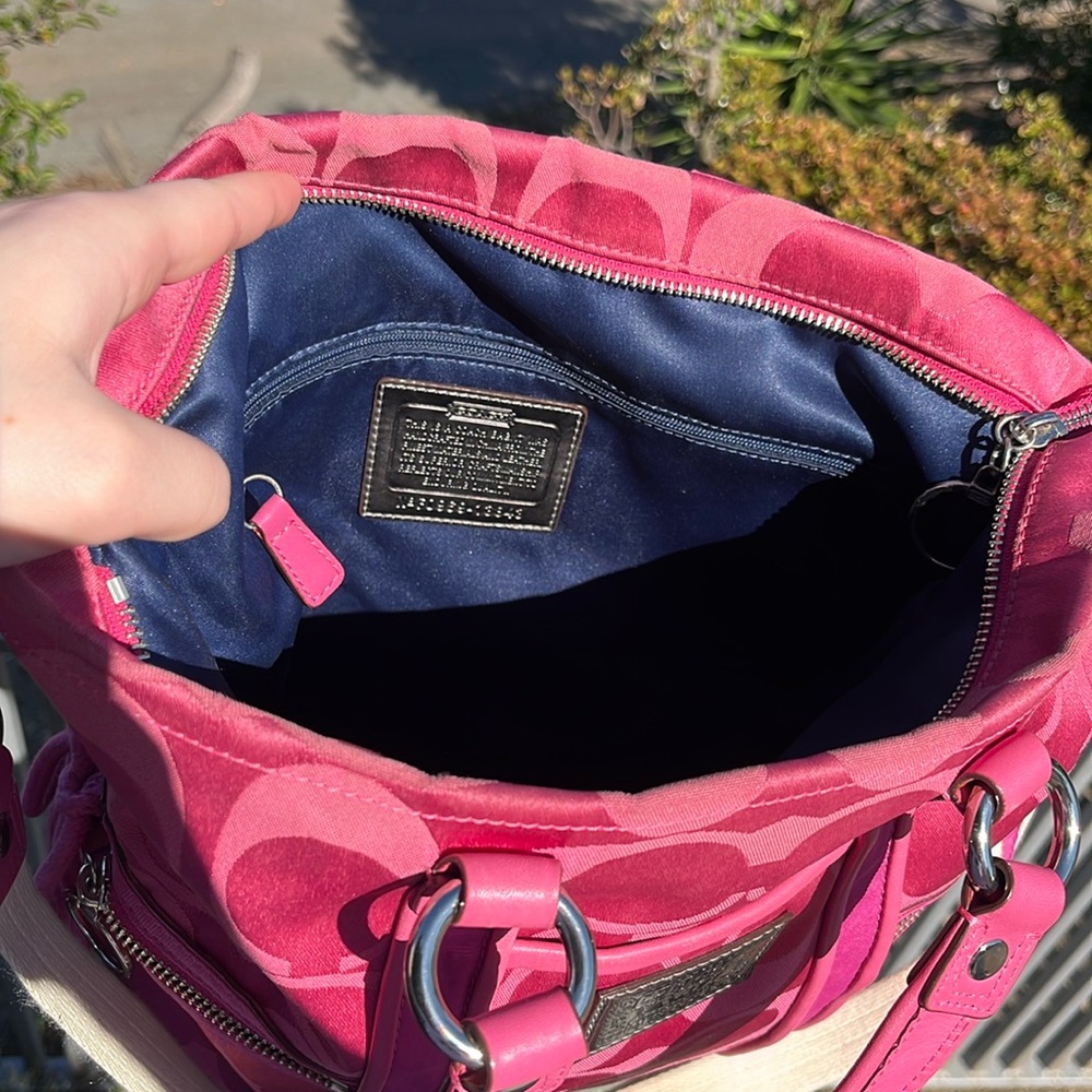 Coach Poppy Pink Shoulder Bag - Picture 5 of 7